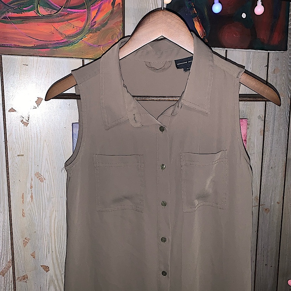 Women’s Adrienne Vittadini Tan Sleeveless Dress Size Small; Used Great Condition